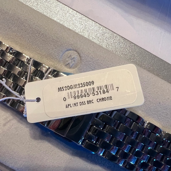 MICHELE Diamond Apple Link Watch Strap Stainless Steel with Apple Watch NWT - Picture 3 of 5